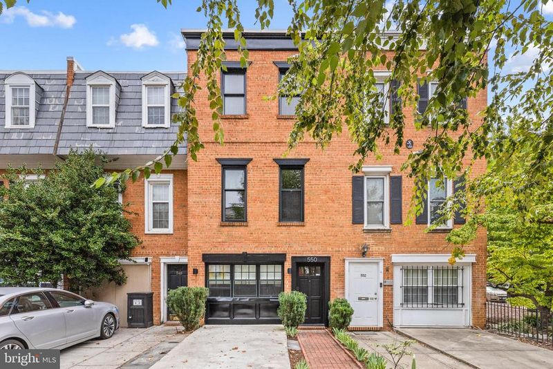 550 7th St SE, Washington, DC 20003