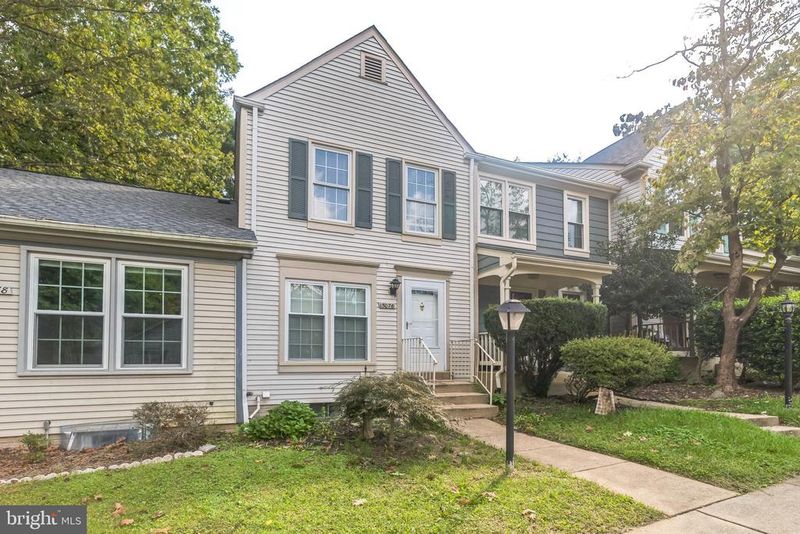 15076 Maple Glen Ct, Dumfries, VA 22025