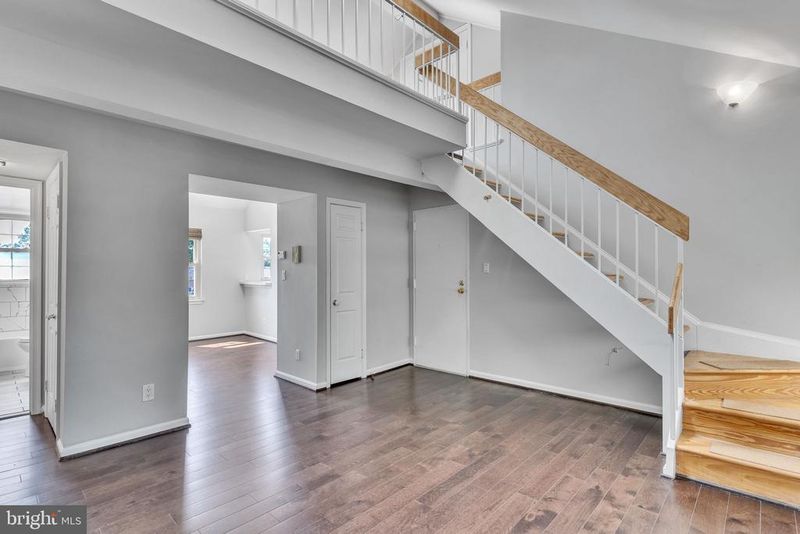 525 Bashford Ln #5, Alexandria, VA 22314