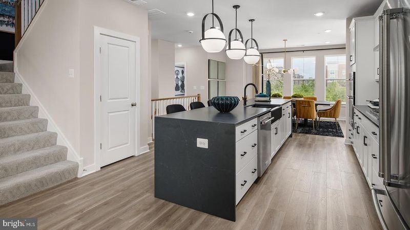 20818 Cloongee Ter, Dulles, VA 20166