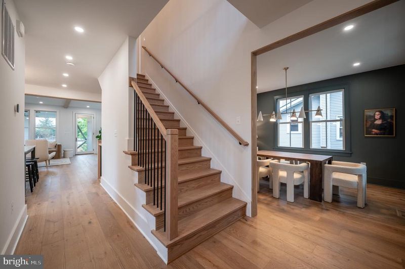 110 E Raymond Ave, Alexandria, VA 22301