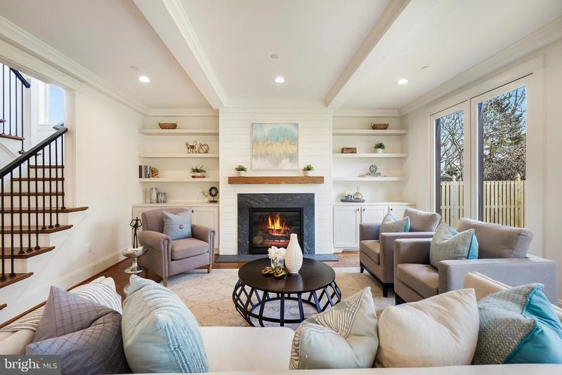 5111 Bangor Dr, Kensington, MD 20895