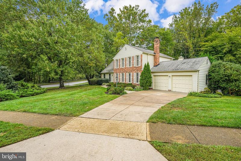 4907 Althea Dr, Annandale, VA 22003