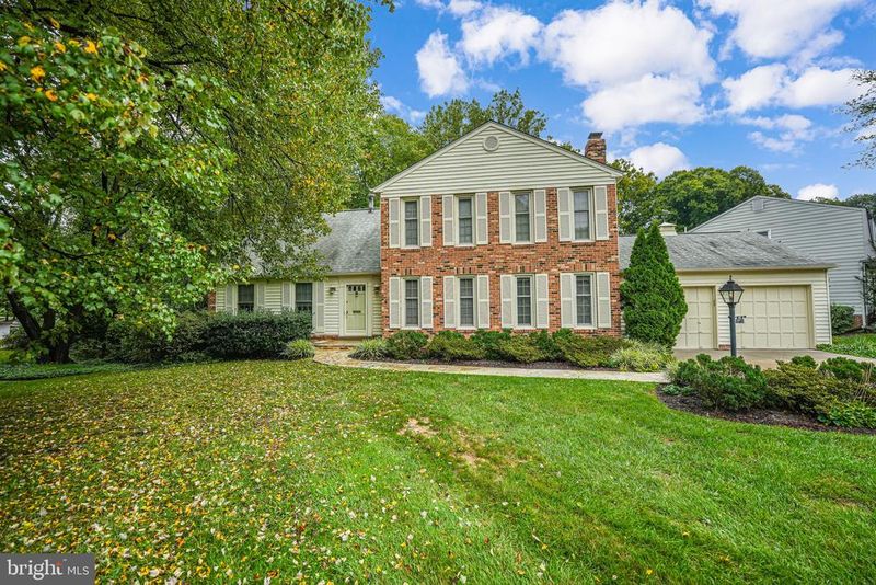 4907 Althea Dr, Annandale, VA 22003