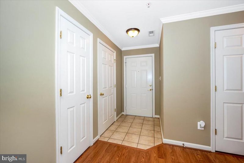 2501 Hemingway Dr #2A, Frederick, MD 21702