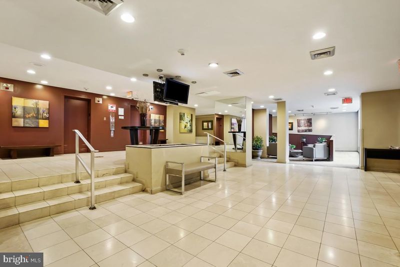 7333 New Hampshire Ave #803, Takoma Park, MD 20912