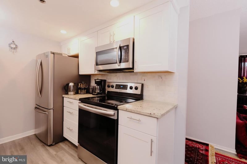 5911 Edsall Rd #614, Alexandria, VA 22304