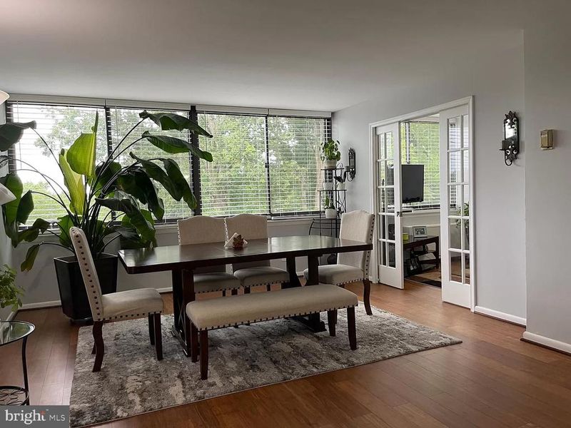 600 Roosevelt Blvd #314, Falls Church, VA 22044