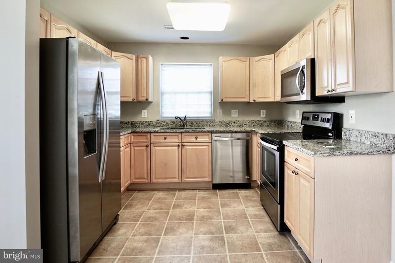 2500 Coleridge Dr #2B, Frederick, MD 21702