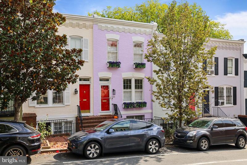 1215 33rd St NW, Washington, DC 20007