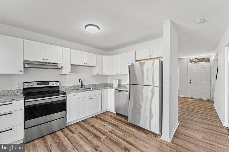 109 Madison Ct #6, Stafford, VA 22556