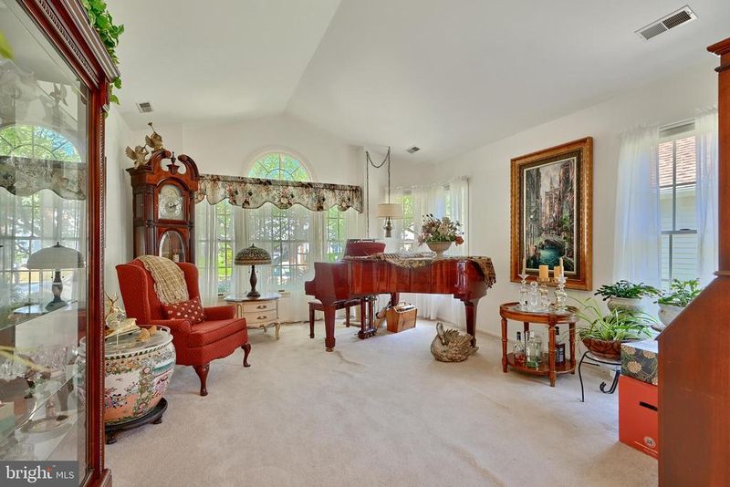 793 Eastern Point Rd, Annapolis, MD 21401