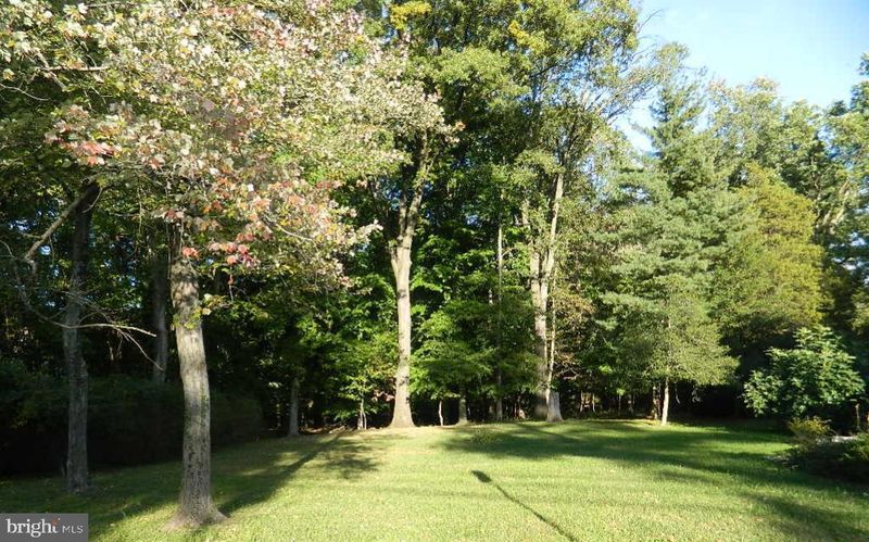 5879 Bonnie View Ln, Elkridge, MD 21075