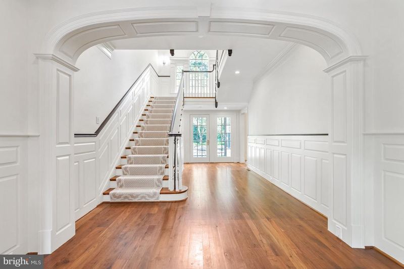 919 Dominion Reserve Dr, Mclean, VA 22102