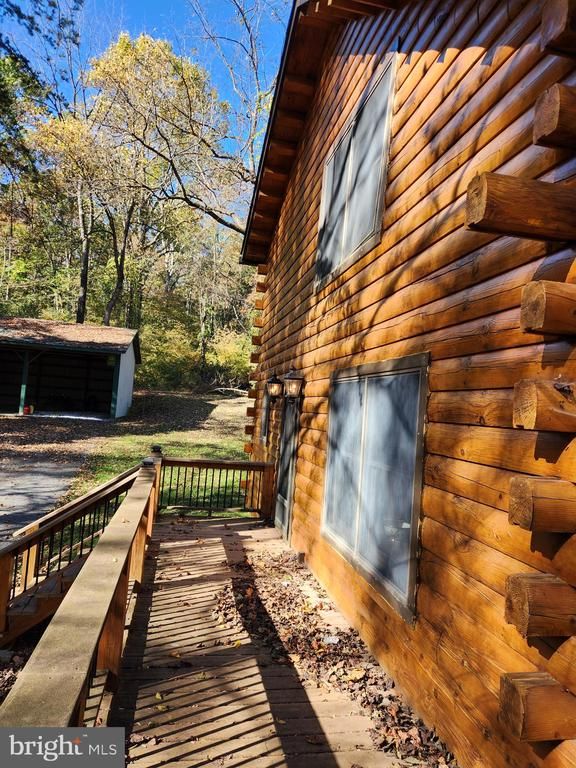 17326 Sunshine Trl, Sabillasville, MD 21780