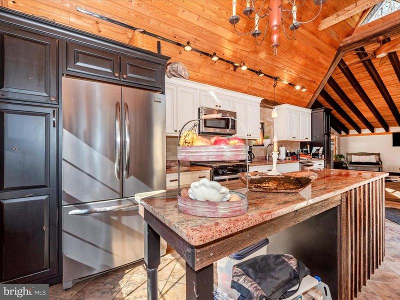 7819 Friends Creek Rd, Emmitsburg, MD 21727
