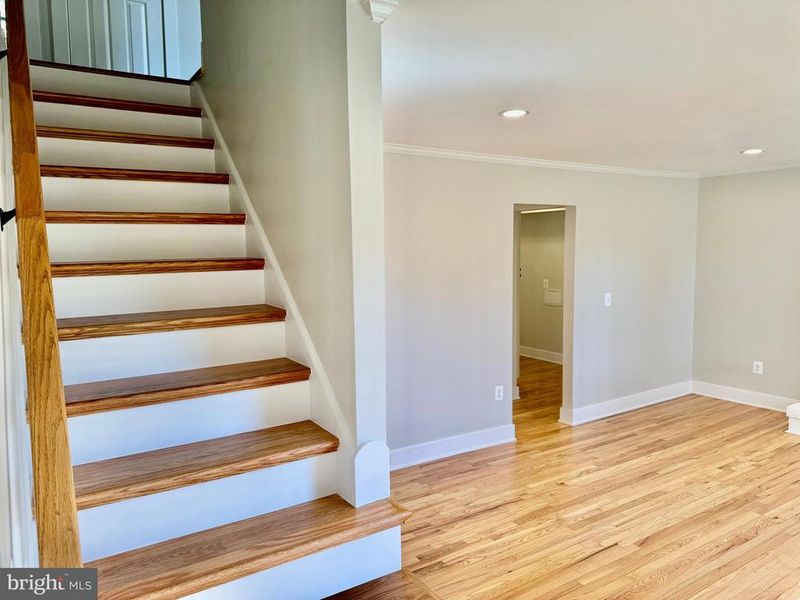 8990 Forestview Dr, Manassas, VA 20112