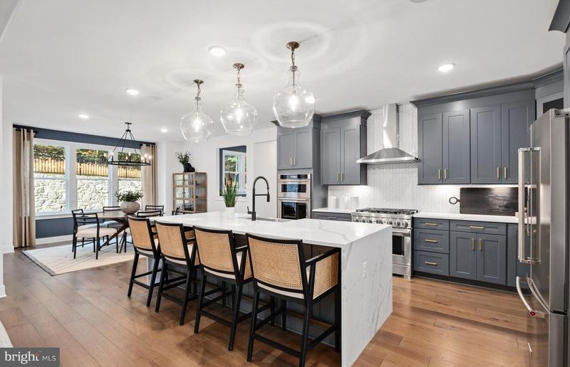 42718 Cannon Chapel Dr, Leesburg, VA 20176