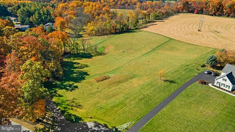 13900 Mitchell Ct, Mount Airy, MD 21771