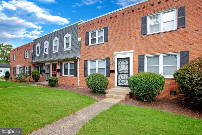 2580 Iverson St, Temple Hills, MD 20748