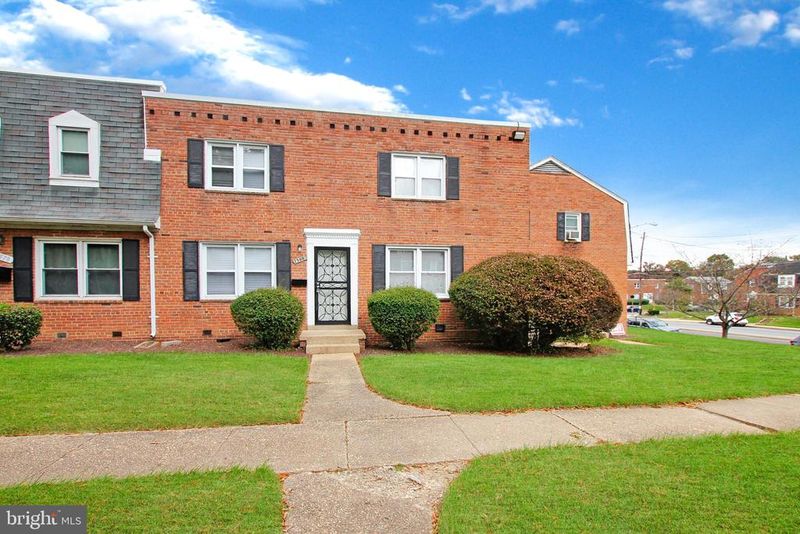 2580 Iverson St, Temple Hills, MD 20748