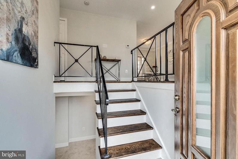 4518 Gage Rd, Alexandria, VA 22309