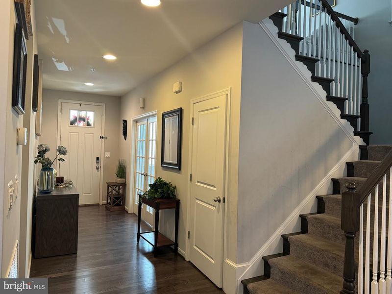 8 Inglenook Ct, Glen Burnie, MD 21060