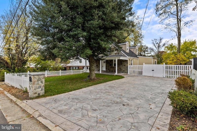 7213 Tyler Ave, Falls Church, VA 22042