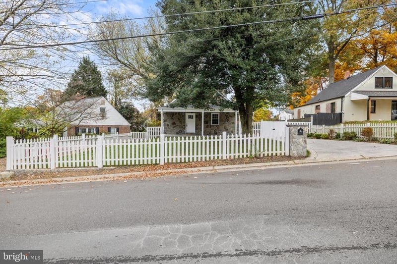 7213 Tyler Ave, Falls Church, VA 22042