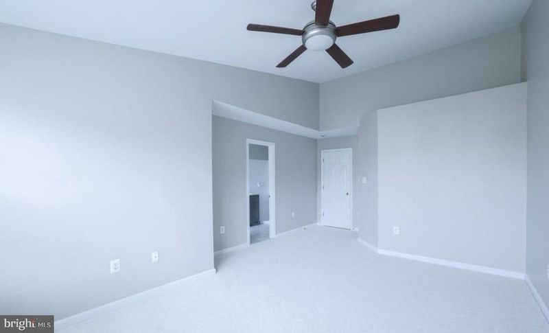 20484 Blue Heron Ter, Sterling, VA 20165