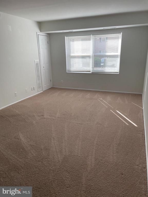 120 Washington St NE #4, Leesburg, VA 20176