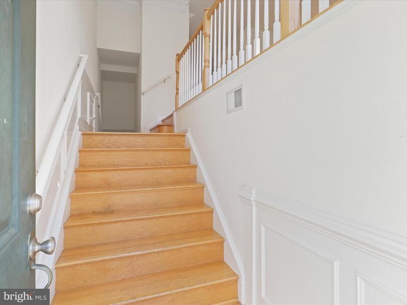 22698 Ashley Inn Ter, Ashburn, VA 20148
