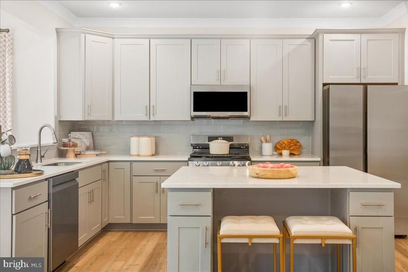 101 Hillsdale Dr, Fredericksburg, VA 22405