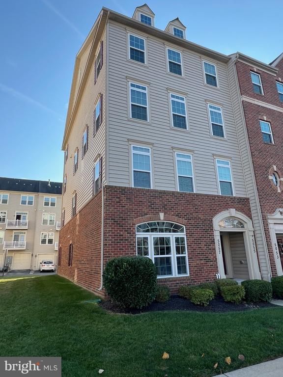 5057 Small Gains Way, Frederick, MD 21703