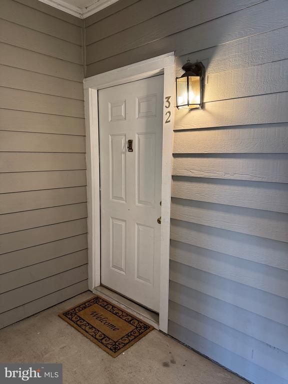 1716 Lake Shore Crest Dr #32, Reston, VA 20190