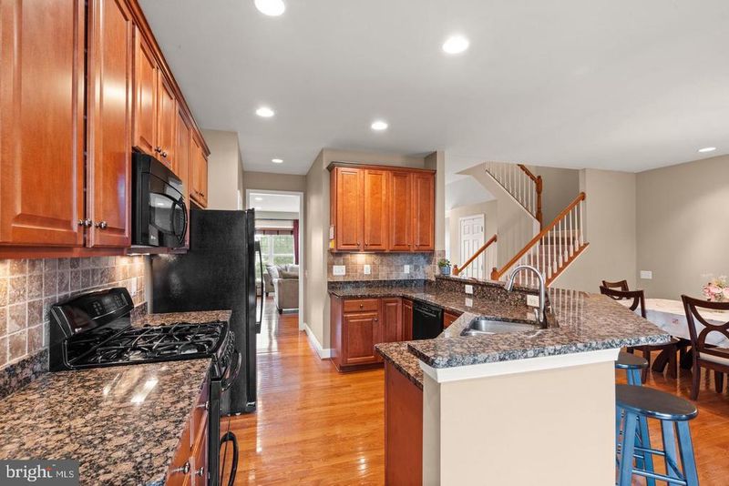 42691 Wilmar Sq, Ashburn, VA 20148