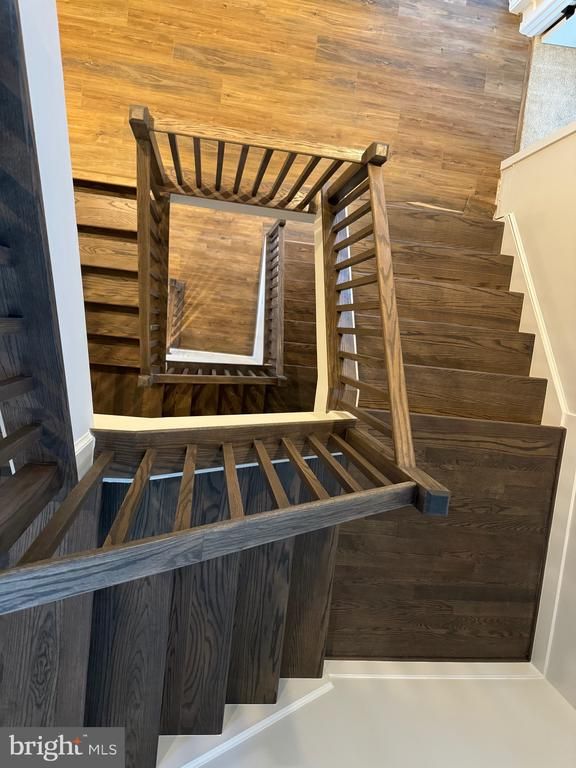 9779 Azure Al, Bethesda, MD 20817