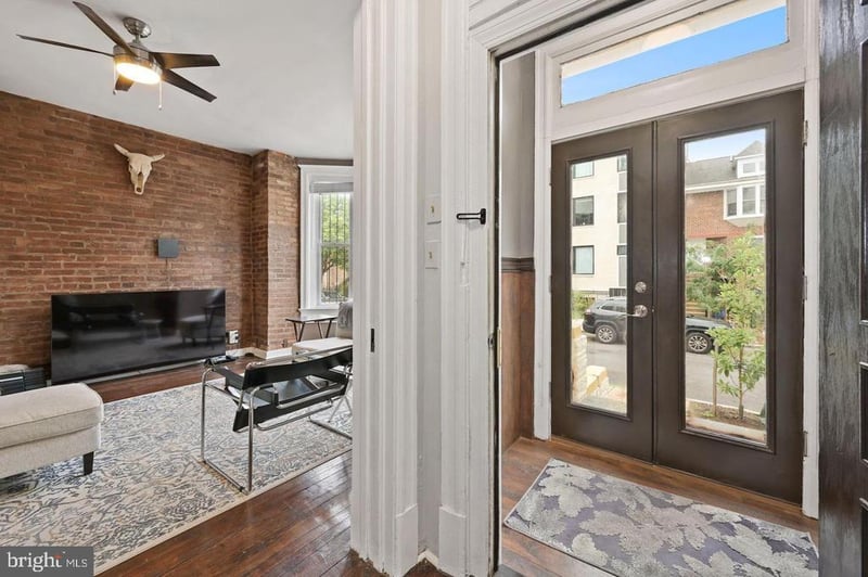 2621 University Pl NW, Washington, DC 20009