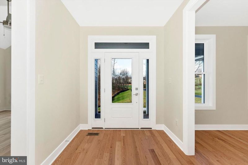 7172A Meadowbrooke Dr, Frederick, MD 21702