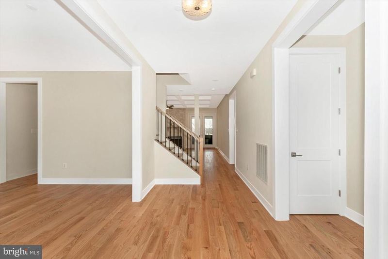 7172A Meadowbrooke Dr, Frederick, MD 21702