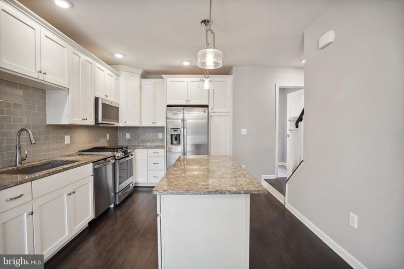 23255 Milltown Knoll Sq #110, Ashburn, VA 20148