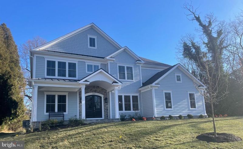 2807 Hill Rd, Vienna, VA 22181