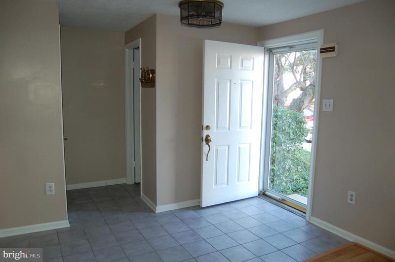 14705 Chisholm Ldg, North Potomac, MD 20878