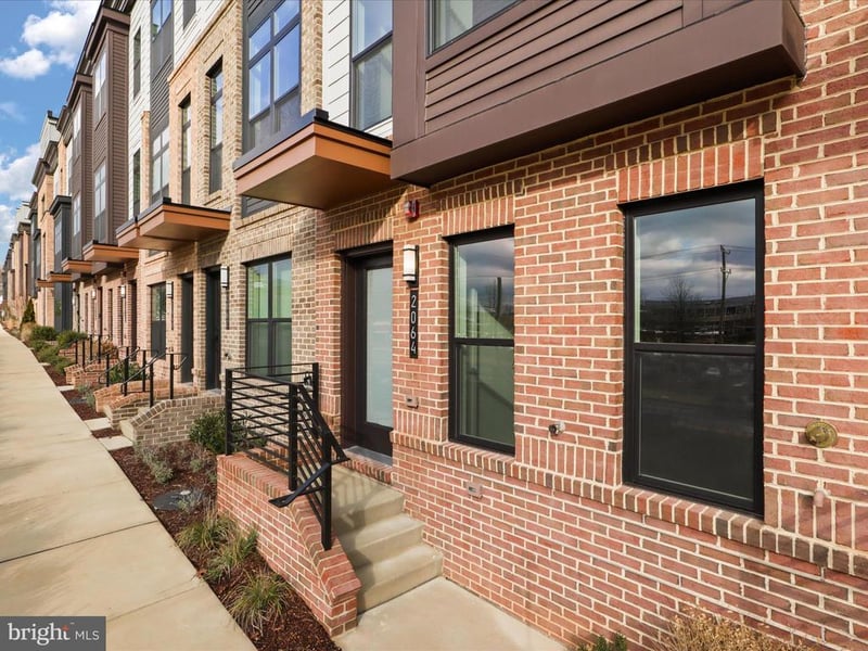 2064 Tysons Ridgeline Rd, Falls Church, VA 22043