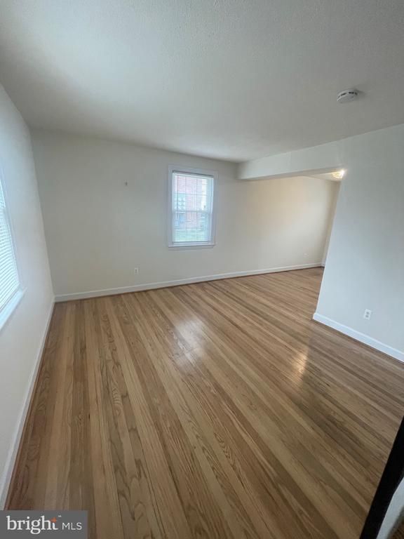 2588 Iverson St, Temple Hills, MD 20748
