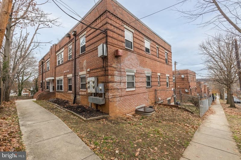 61 Forrester St SW #104, Washington, DC 20032