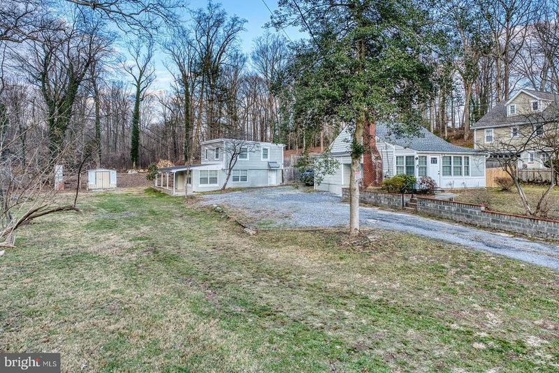 2360 Cool Spring Rd, Hyattsville, MD 20783
