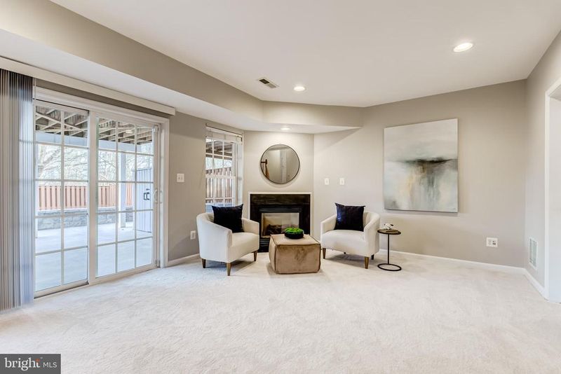 21774 Ladyslipper Sq, Ashburn, VA 20147