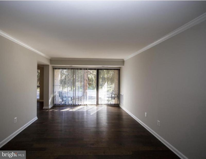 2030 Royal Fern Ct #1A, Reston, VA 20191
