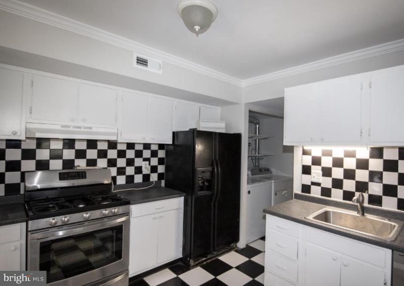 2030 Royal Fern Ct #1A, Reston, VA 20191